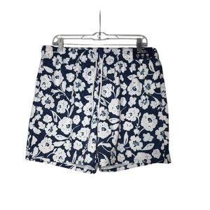 Hollister Floral Swim Trunks Navy Blue and White Flowers Size Large NWT Stretch